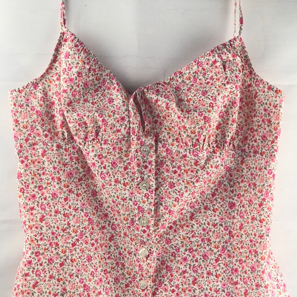 Guess-Womens sleeveless tank top blouse- medium